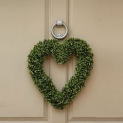 Faux Boxwood Hanging Heart 